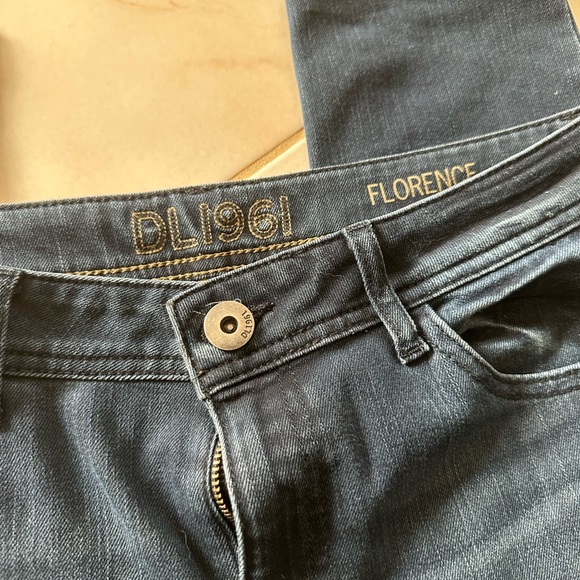 DL1961 - Florence Skinny Sculpting Jean (bootcut ankle) - Size 29 - EUC - Picture 7 of 13